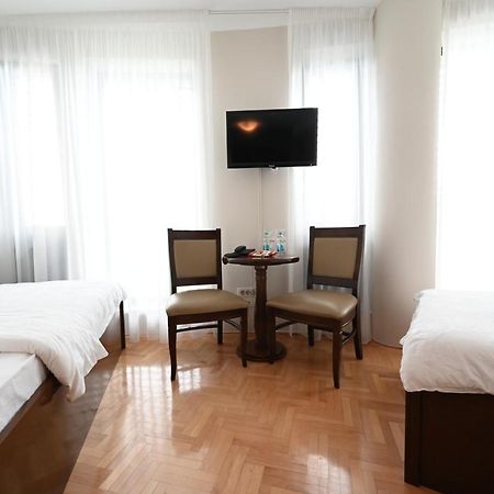 Hotel "Jkc Banja Luka" מראה חיצוני תמונה
