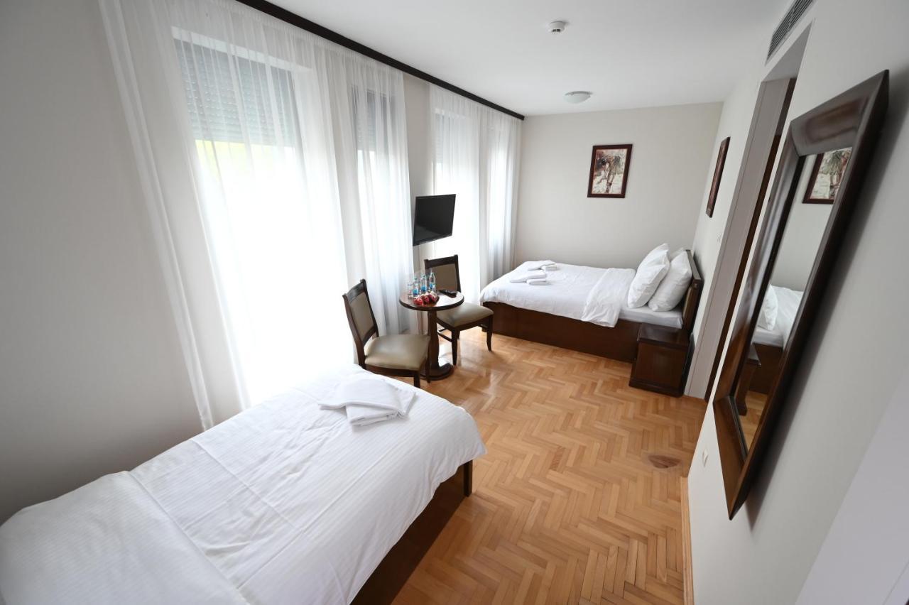 Hotel "Jkc Banja Luka" מראה חיצוני תמונה