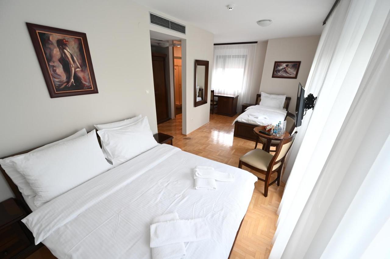 Hotel "Jkc Banja Luka" מראה חיצוני תמונה
