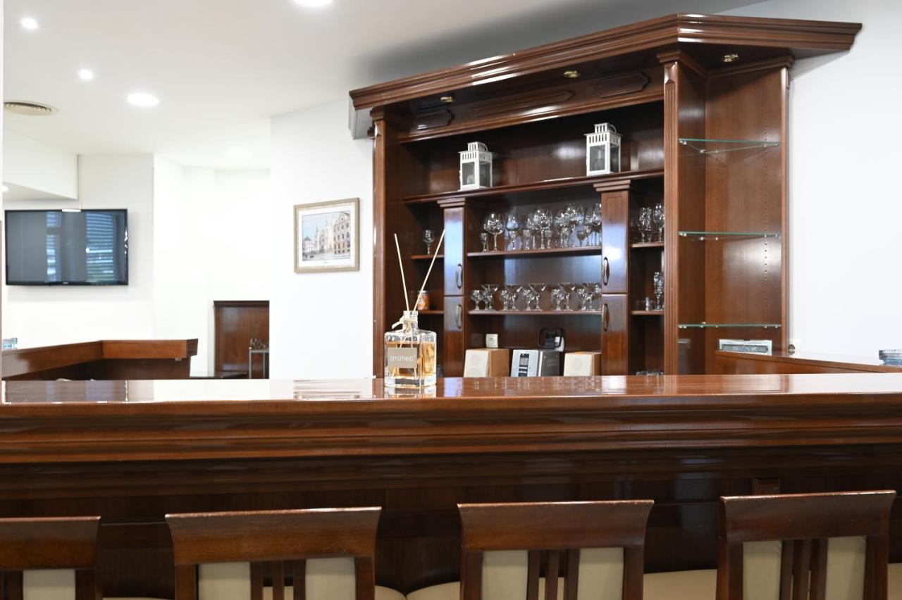 Hotel "Jkc Banja Luka" מראה חיצוני תמונה