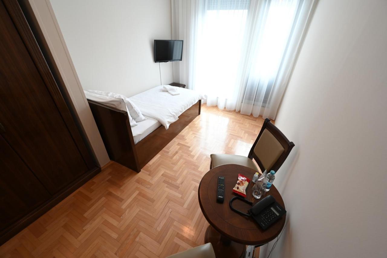 Hotel "Jkc Banja Luka" מראה חיצוני תמונה