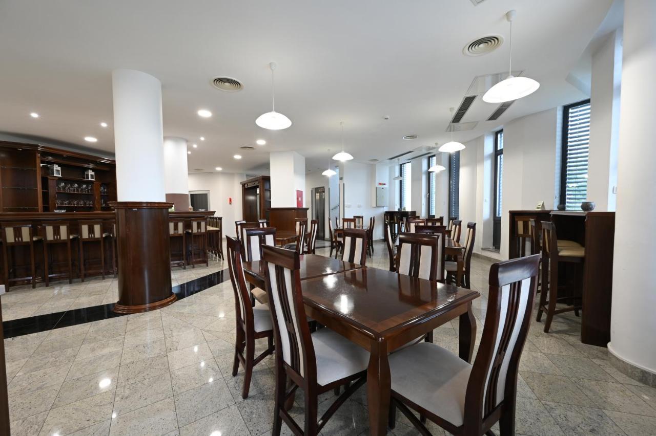 Hotel "Jkc Banja Luka" מראה חיצוני תמונה