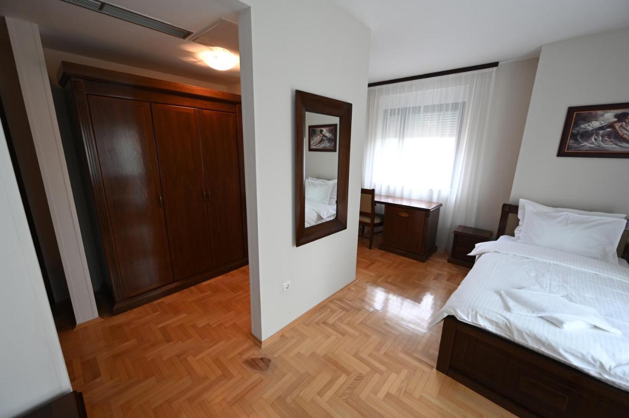 Hotel "Jkc Banja Luka" מראה חיצוני תמונה